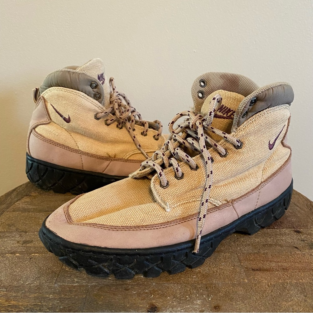 Nike Vintage Lace Up Work Boots